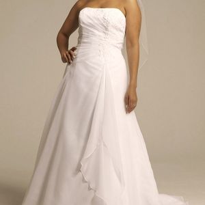 Davids Bridal Wedding Dress